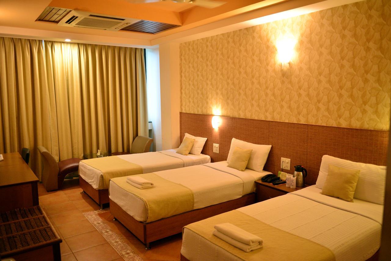 Goa Woodlands Hotel Madgaon Exterior photo