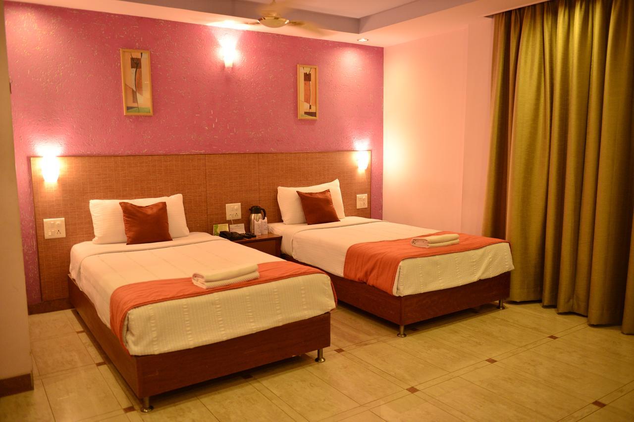 Goa Woodlands Hotel Madgaon Exterior photo