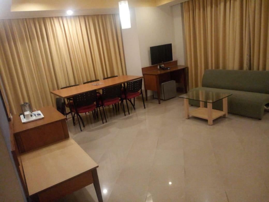 Goa Woodlands Hotel Madgaon Exterior photo